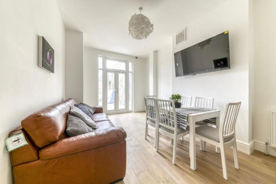 A Beautiful Newly Renovated Home: The Arlingford London Exterior photo