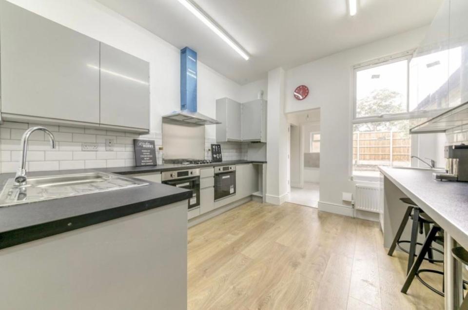 A Beautiful Newly Renovated Home: The Arlingford London Exterior photo